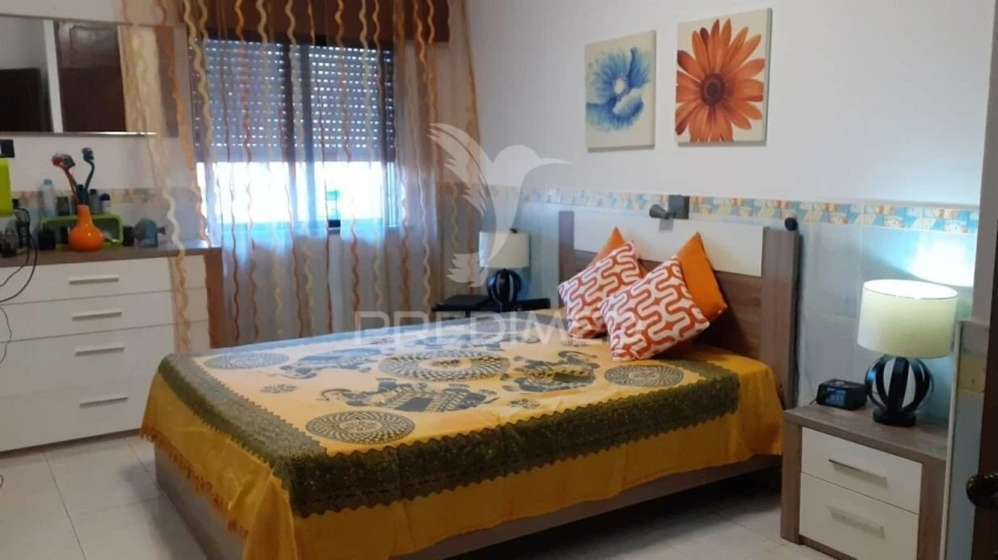 Apartamento T3 para Venda em Olhão Foto 6