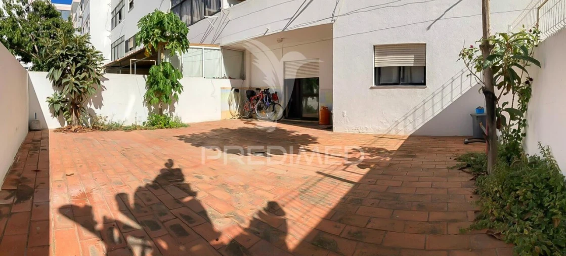 Apartamento T3 para Venda em Olhão Foto 11