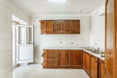Moradia T3 para Venda em Alcantarilha e Pêra