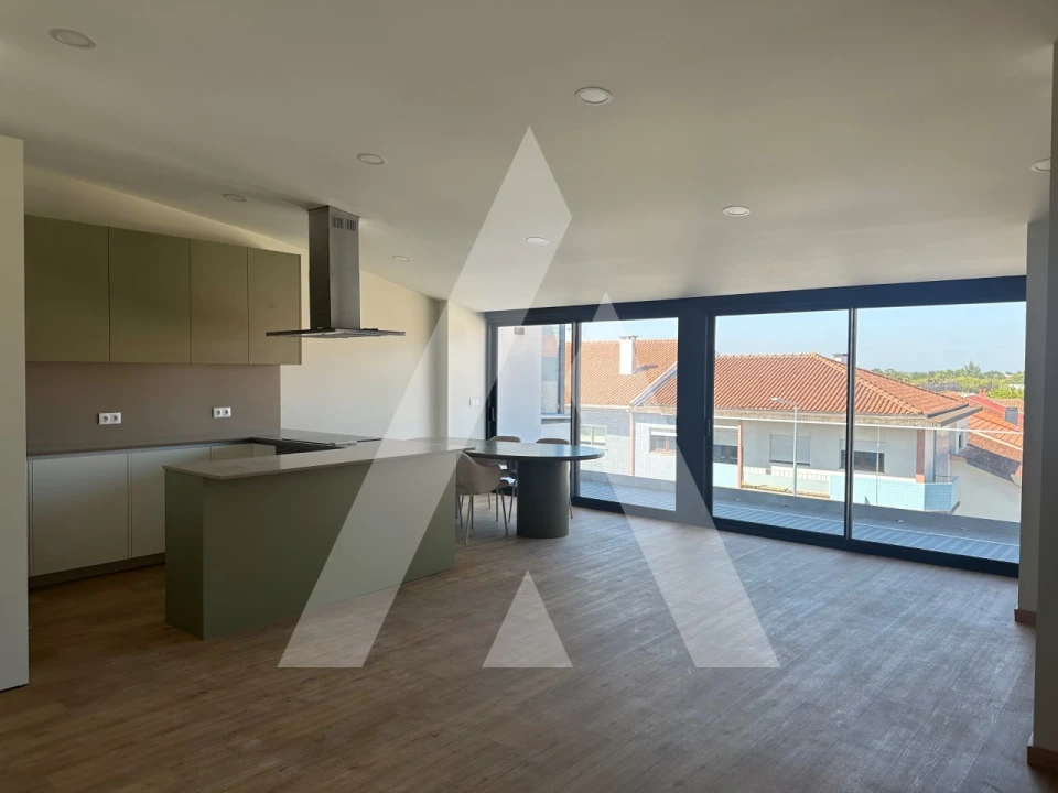 Apartamento T3 para Venda em Glória e Vera Cruz Foto 1