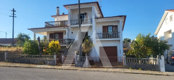 Moradia T5 para Venda em Ansião