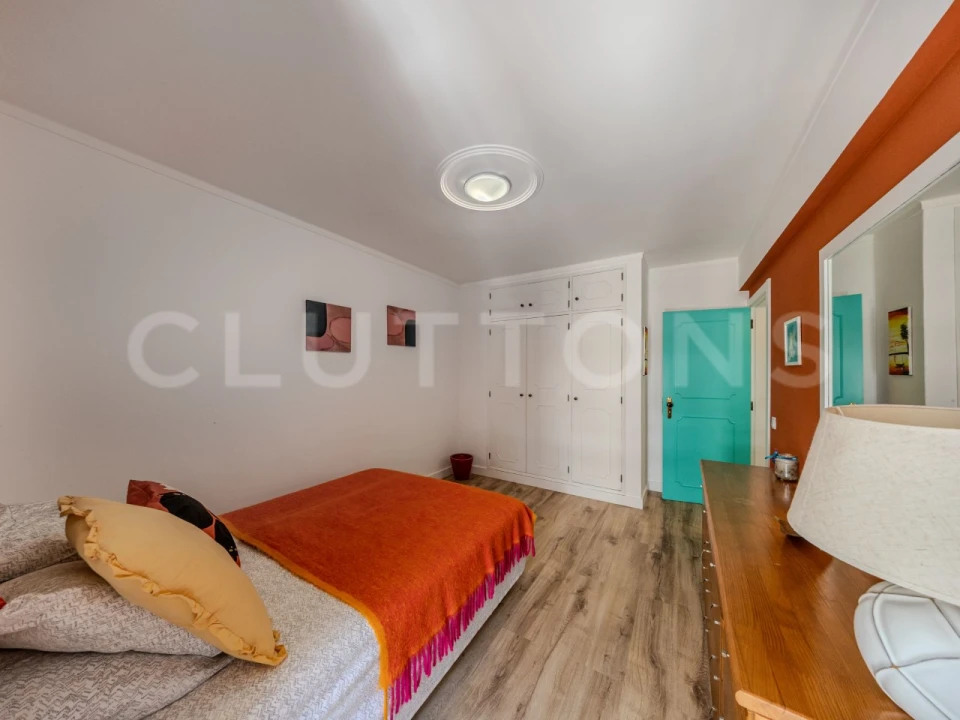 Apartamento T3 para Venda em Quarteira Foto 23