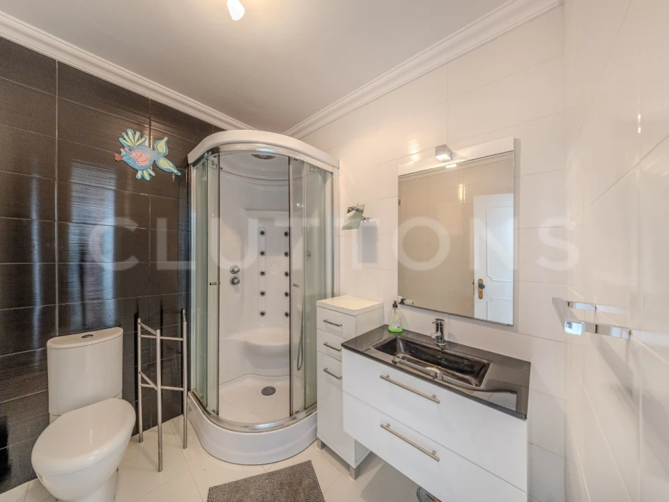 Apartamento T3 para Venda em Quarteira Foto 25