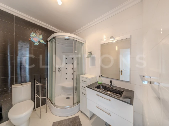 Apartamento T3 para Venda em Quarteira Foto 25