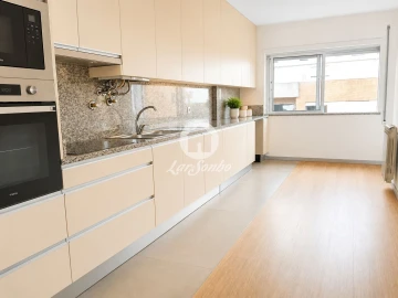 Apartamento T3 para Venda em São Vitor (Braga)