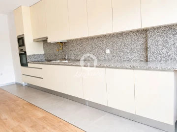 Apartamento T3 para Venda em São Vitor (Braga)
