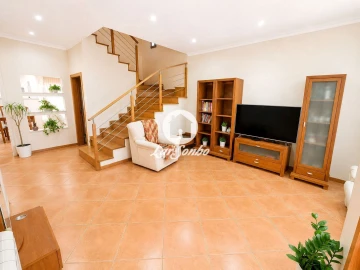 Moradia T3 para Venda em Durrães e Tregosa