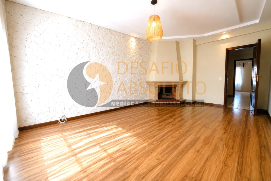 Apartamento T2 para Venda em Pinhal Novo Foto 4