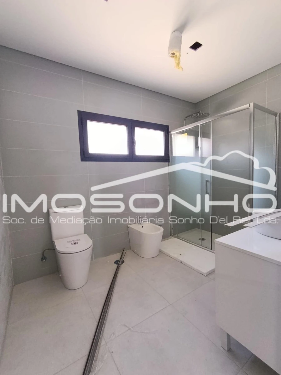 Moradia T3 para Venda em Marinha Grande Foto 14