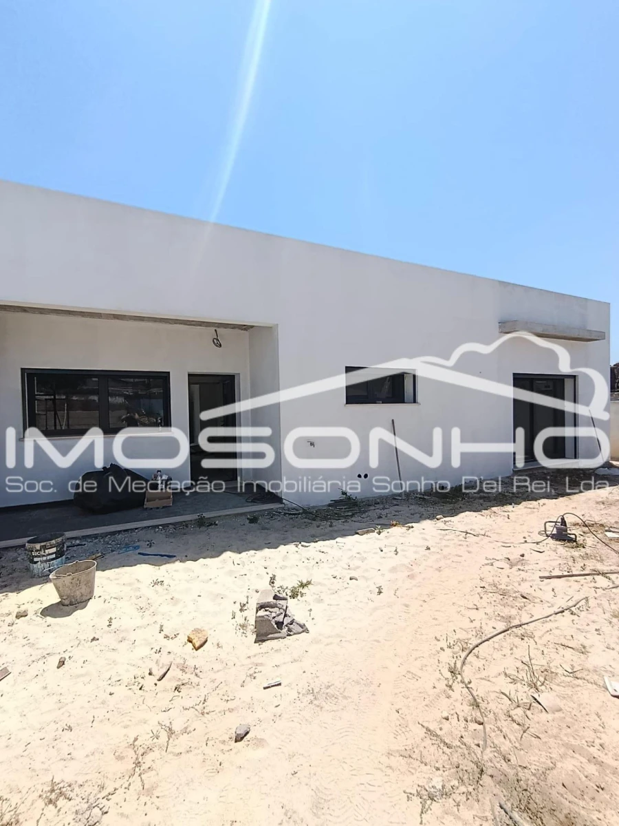 Moradia T3 para Venda em Marinha Grande Foto 2