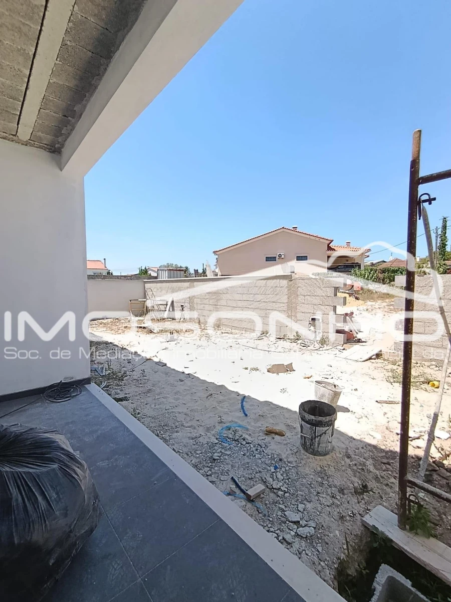 Moradia T3 para Venda em Marinha Grande Foto 8