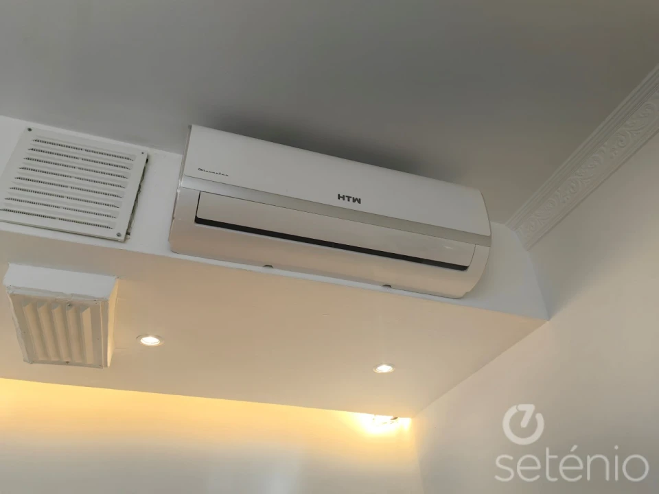 Apartamento T2 para Arrendamento em Santo António Foto 16