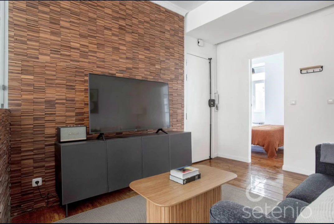 Apartamento T2 para Arrendamento em Santo António Foto 17