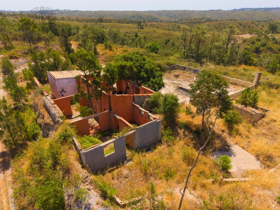 Terreno para Venda em Budens Foto 5