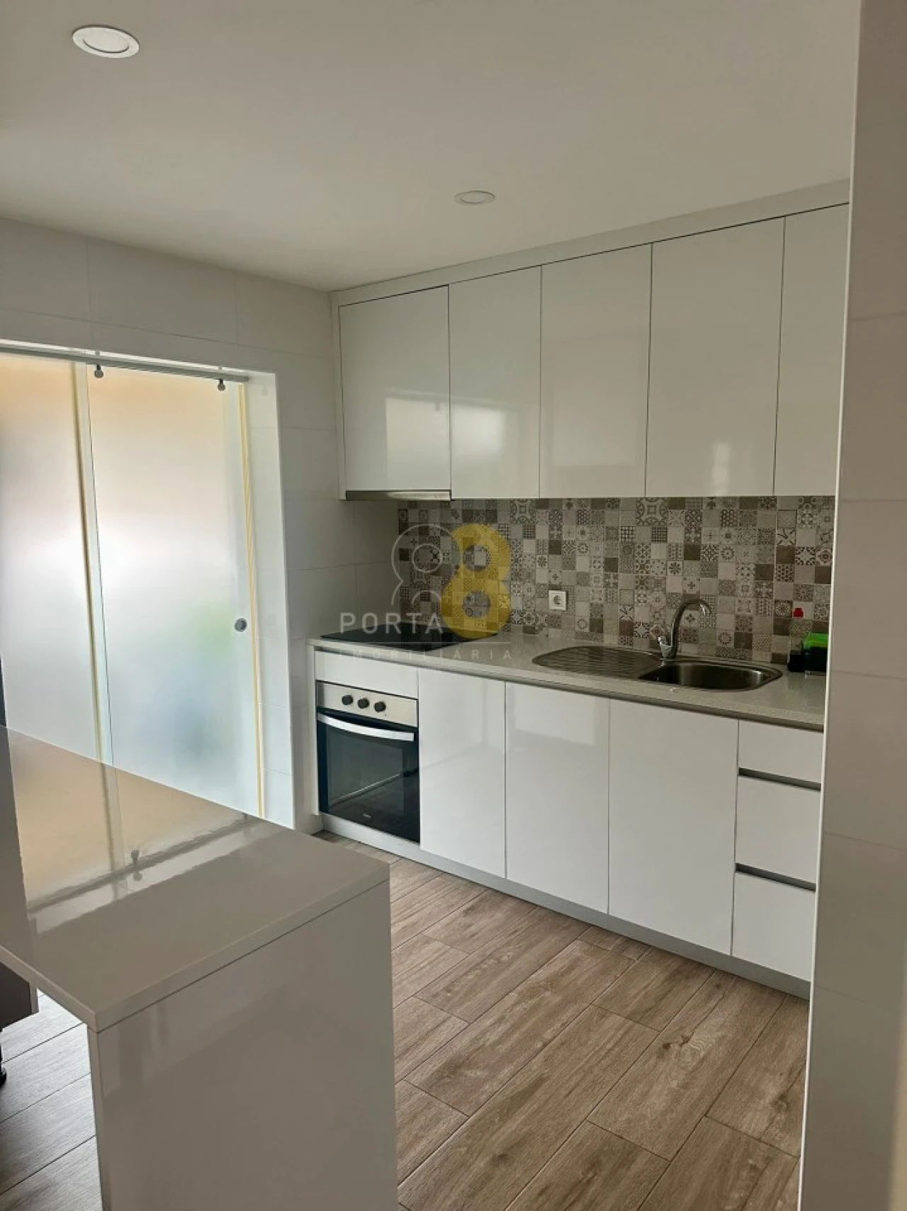 Apartamento T2 para Venda em Custóias, Leça do Balio e Guifões Foto 10