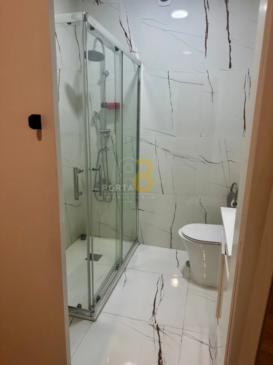 Apartamento T2 para Venda em Custóias, Leça do Balio e Guifões Foto 16