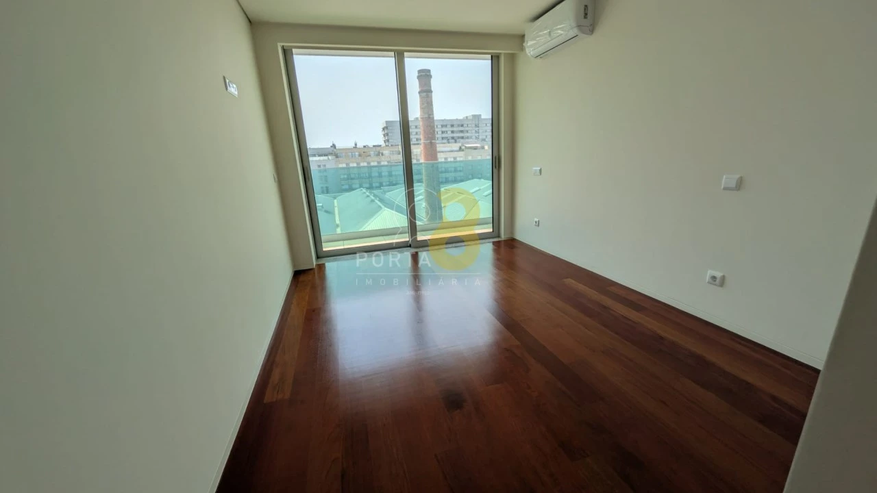 Apartamento T3 para Arrendamento em Matosinhos e Leça da Palmeira Foto 8
