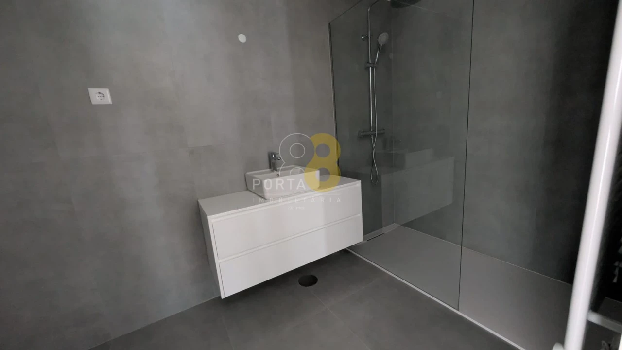 Apartamento T3 para Arrendamento em Matosinhos e Leça da Palmeira Foto 18