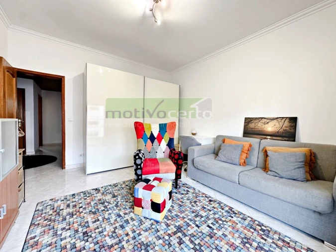Apartamento T2 para Venda em Cacém e São Marcos Foto 2