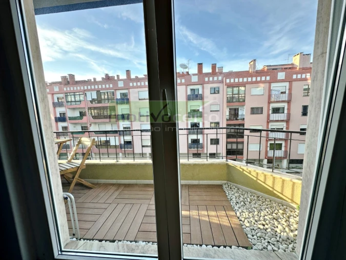 Apartamento T2 para Venda em Cacém e São Marcos Foto 4