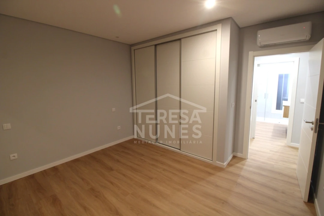 Moradia T3 para Venda em Fernao Ferro Foto 21