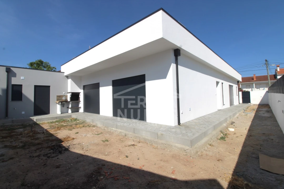 Moradia T3 para Venda em Fernao Ferro Foto 27