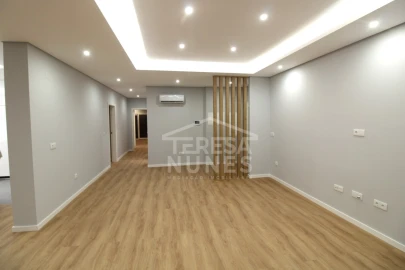 Moradia T3 para Venda em Fernao Ferro
