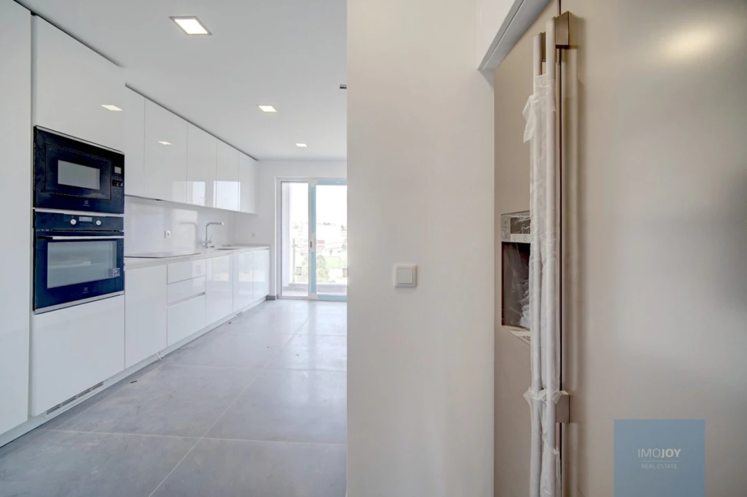 Apartamento T3 para Venda em Carcavelos e Parede Foto 7