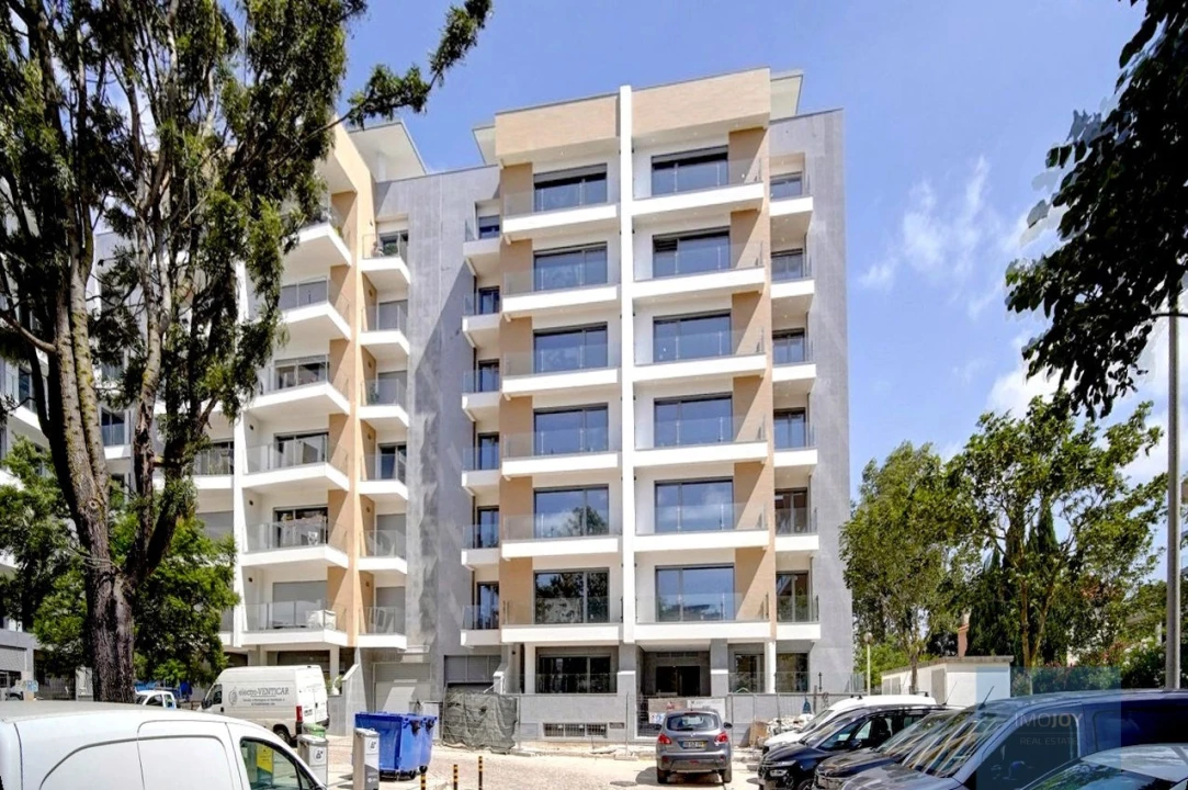 Apartamento T3 para Venda em Carcavelos e Parede Foto 34