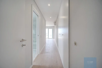 Apartamento T3 para Venda em Carcavelos e Parede