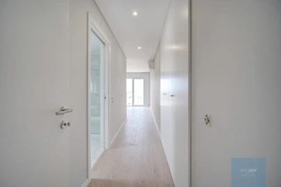 Apartamento T3 para Venda em Carcavelos e Parede