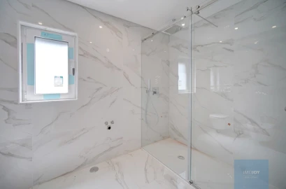 Apartamento T3 para Venda em Carcavelos e Parede