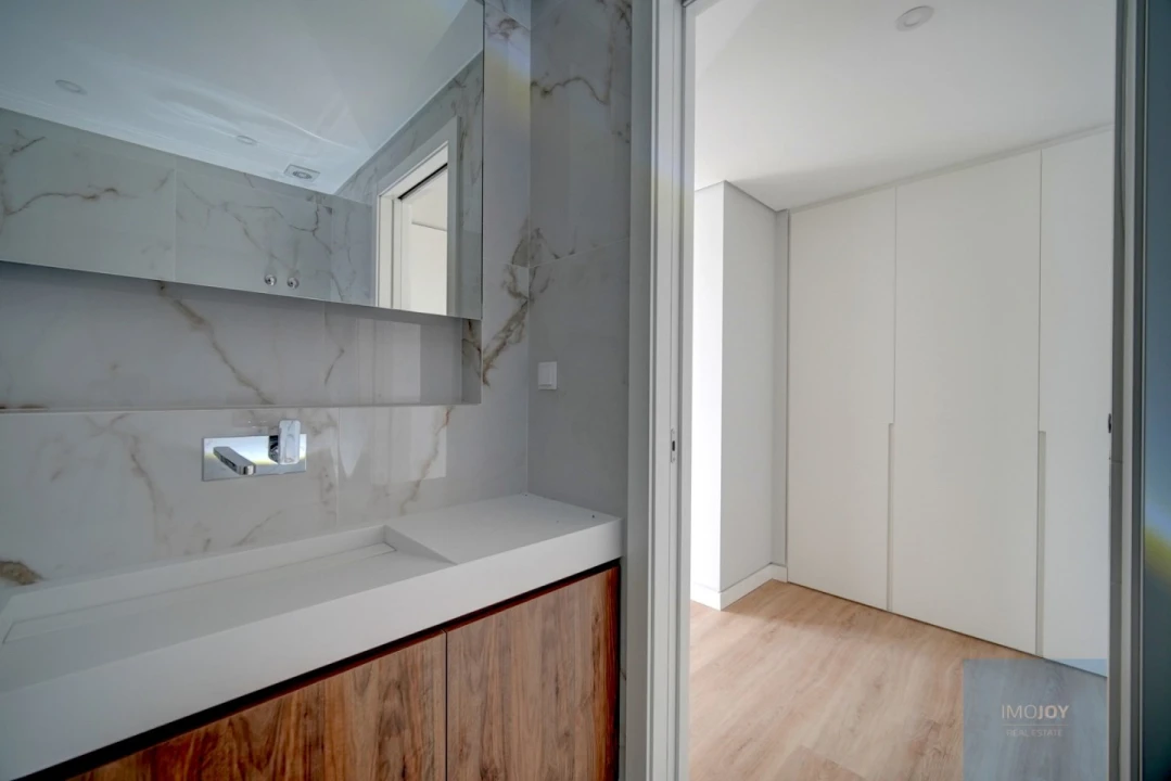 Apartamento T3 para Venda em Carcavelos e Parede Foto 15