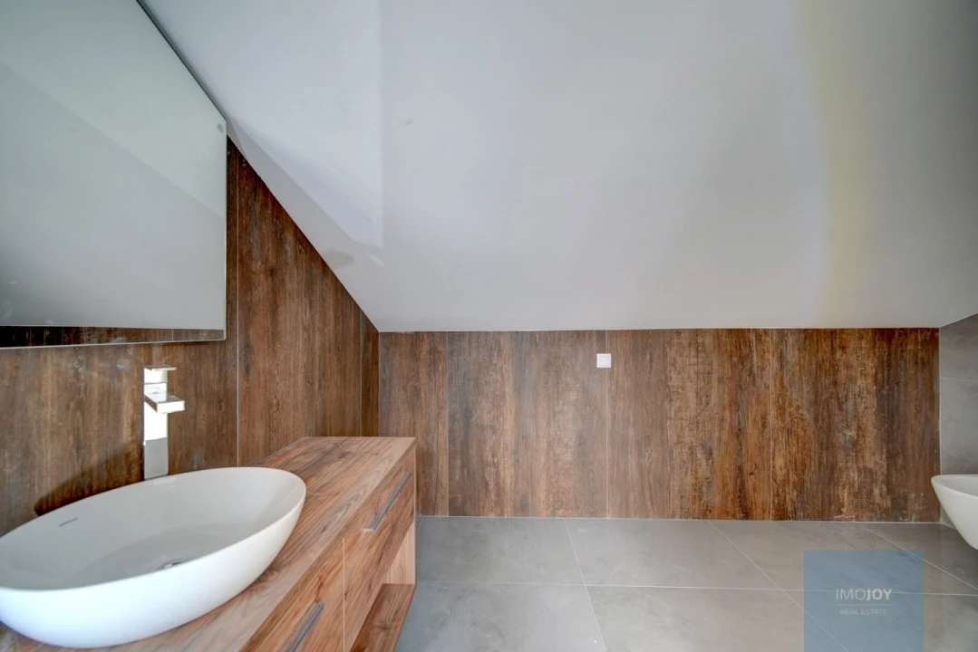 Apartamento T3 para Venda em Carcavelos e Parede Foto 32