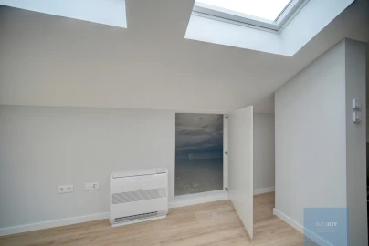 Apartamento T3 para Venda em Carcavelos e Parede