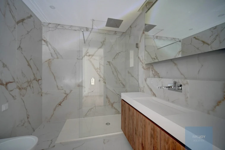 Apartamento T3 para Venda em Carcavelos e Parede Foto 16