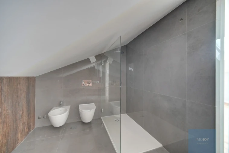 Apartamento T3 para Venda em Carcavelos e Parede Foto 33
