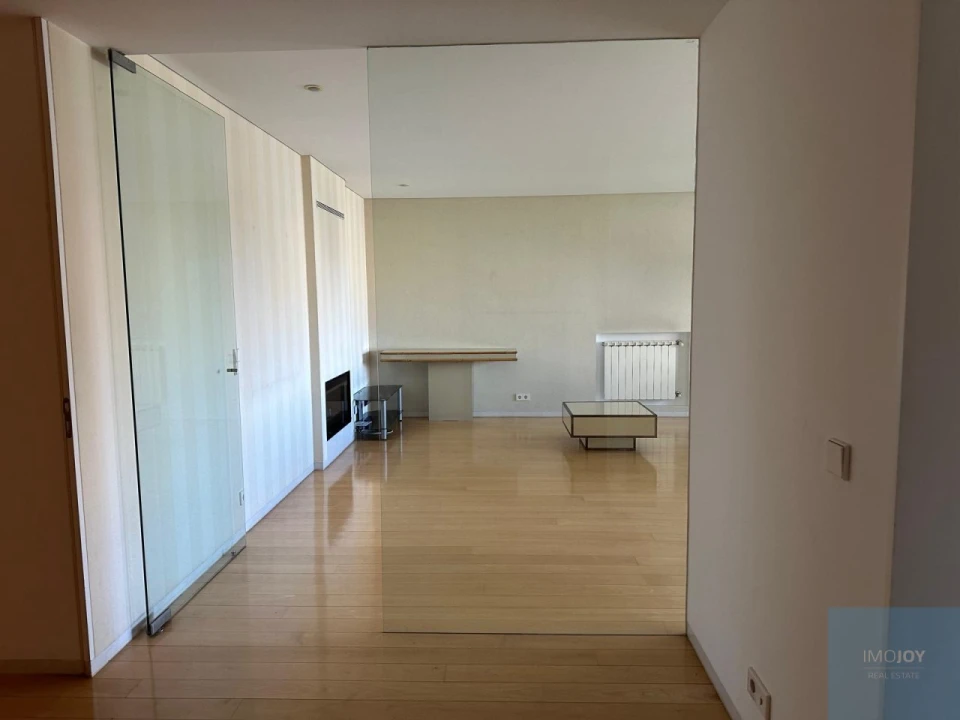 Apartamento T3 para Arrendamento em Ramalde Foto 9