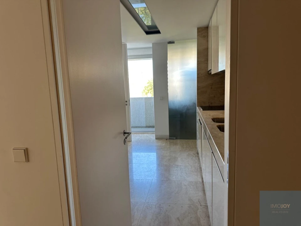 Apartamento T3 para Arrendamento em Ramalde Foto 10