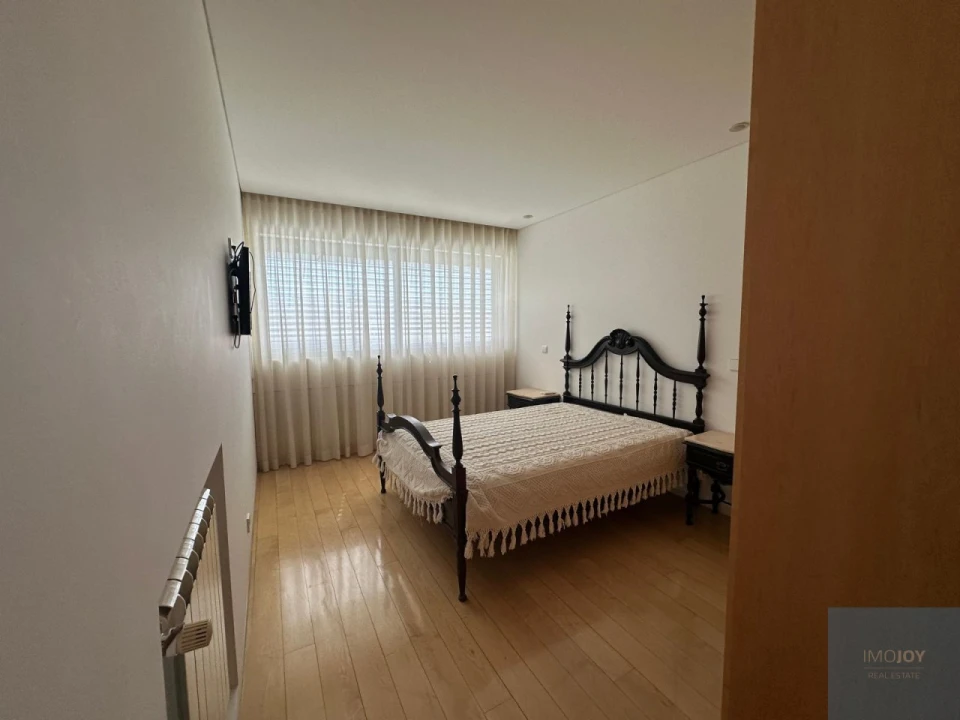 Apartamento T3 para Arrendamento em Ramalde Foto 15