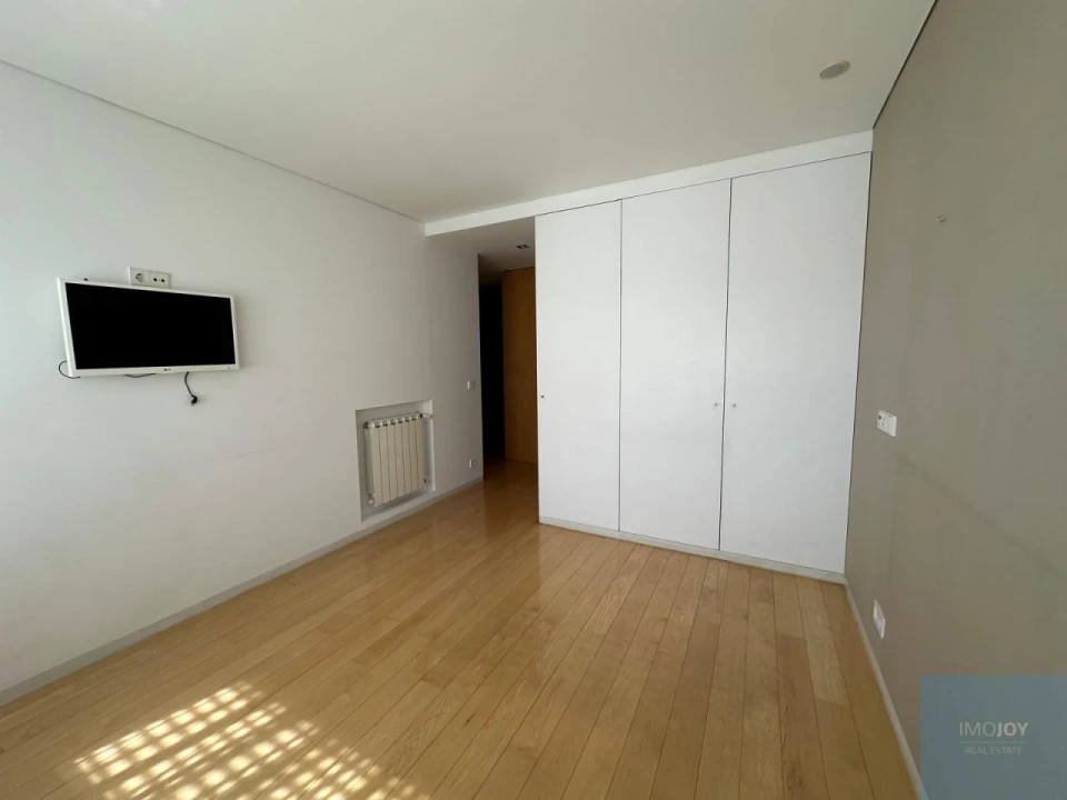 Apartamento T3 para Arrendamento em Ramalde Foto 23