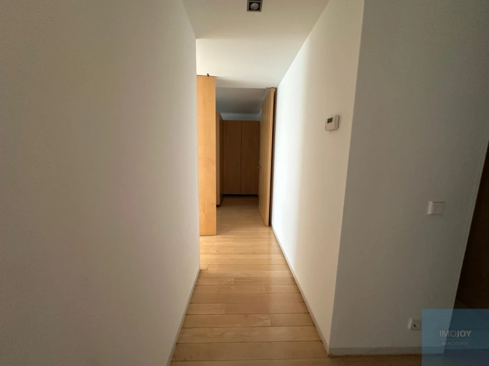 Apartamento T3 para Arrendamento em Ramalde Foto 27