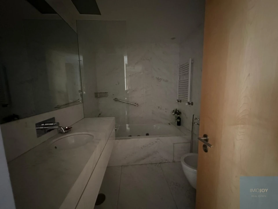 Apartamento T3 para Arrendamento em Ramalde Foto 31