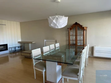 Apartamento T3 para Arrendamento em Ramalde