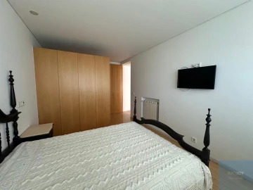 Apartamento T3 para Arrendamento em Ramalde