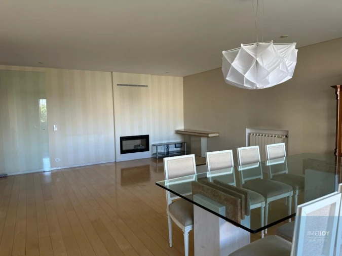 Apartamento T3 para Arrendamento em Ramalde Foto 8