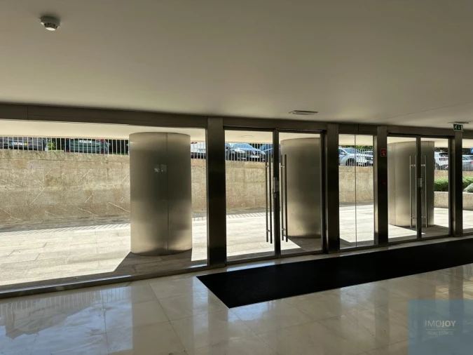 Apartamento T3 para Arrendamento em Ramalde Foto 42