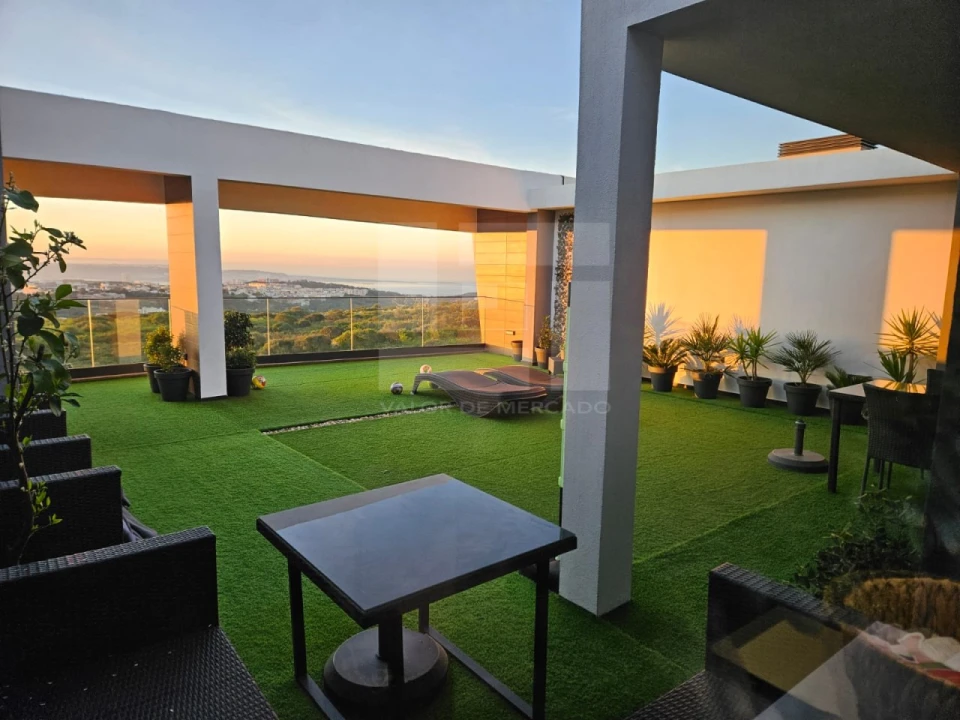 Apartamento T4 para Venda em Venteira Foto 41