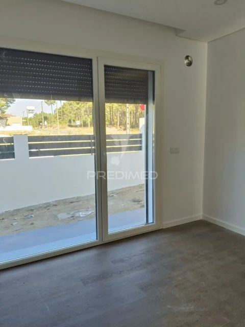 Moradia T3 para Venda em Fernao Ferro