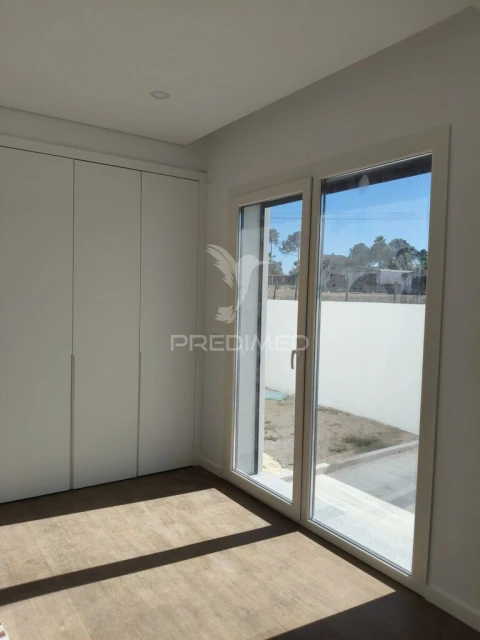 Moradia T3 para Venda em Fernao Ferro